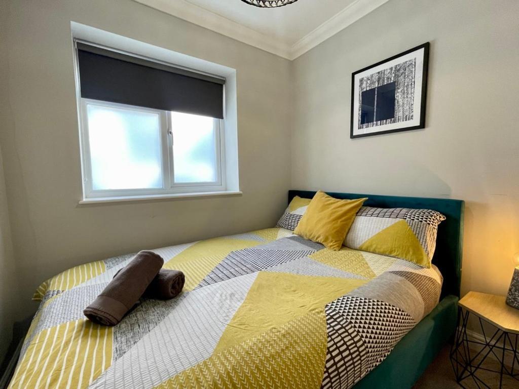 Stylish Modern Two Bedroom Apartment With Garden Cardiff Kültér fotó